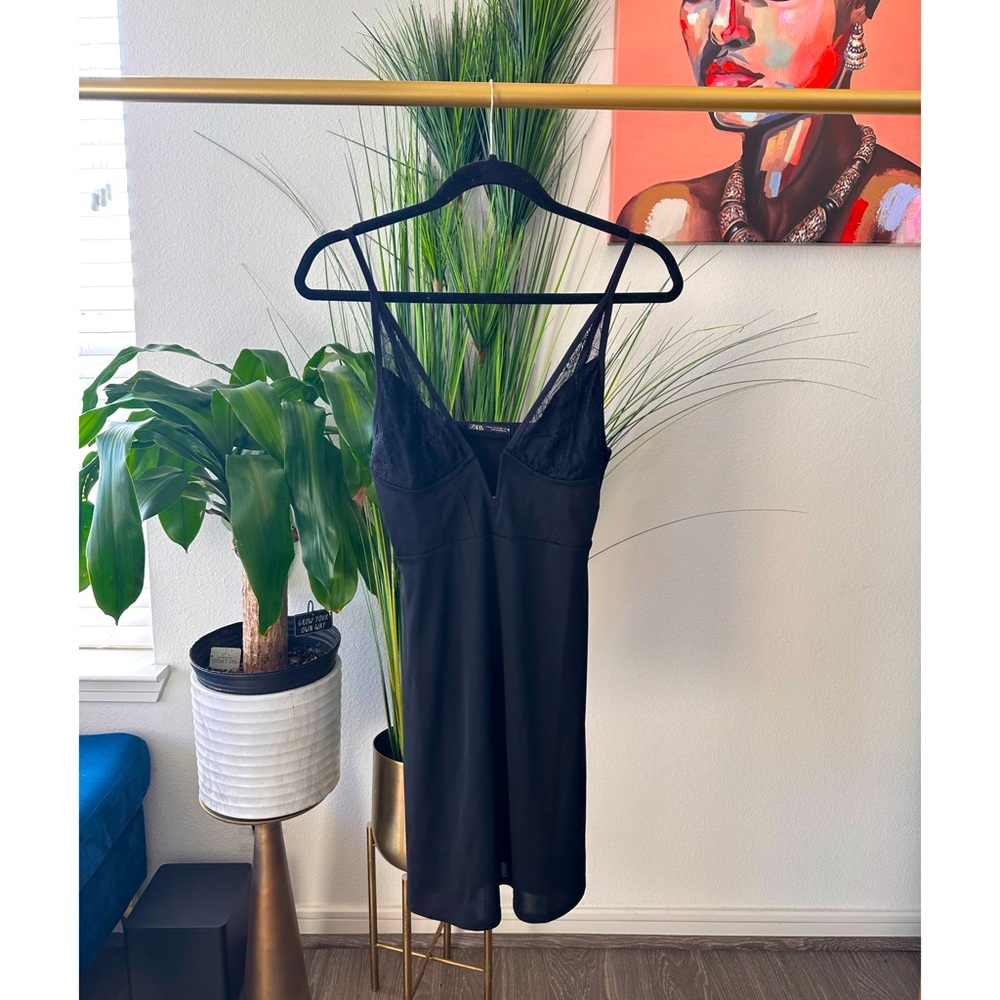 NWT Zara Mini Deep V Slip Dress - Size Medium - Picture 3 of 17